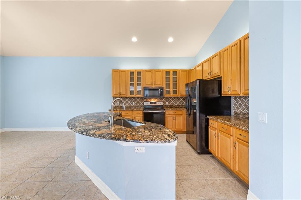 9750 Wilshire Lakes BLVD