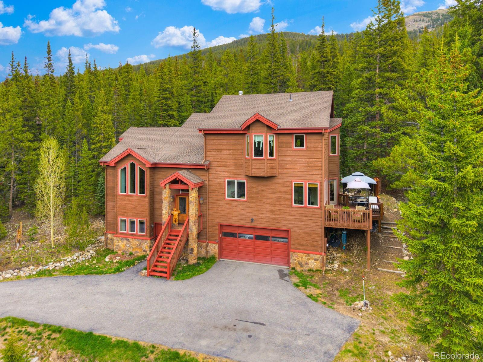 322 Davis Court