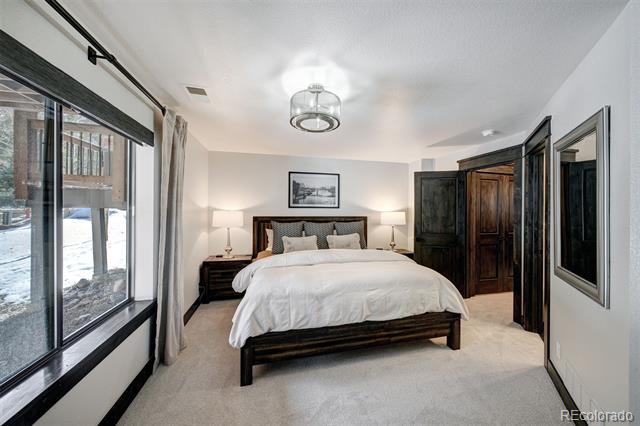 216 Village Point Drive