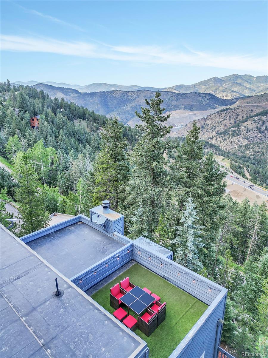 920 Saddleback Drive