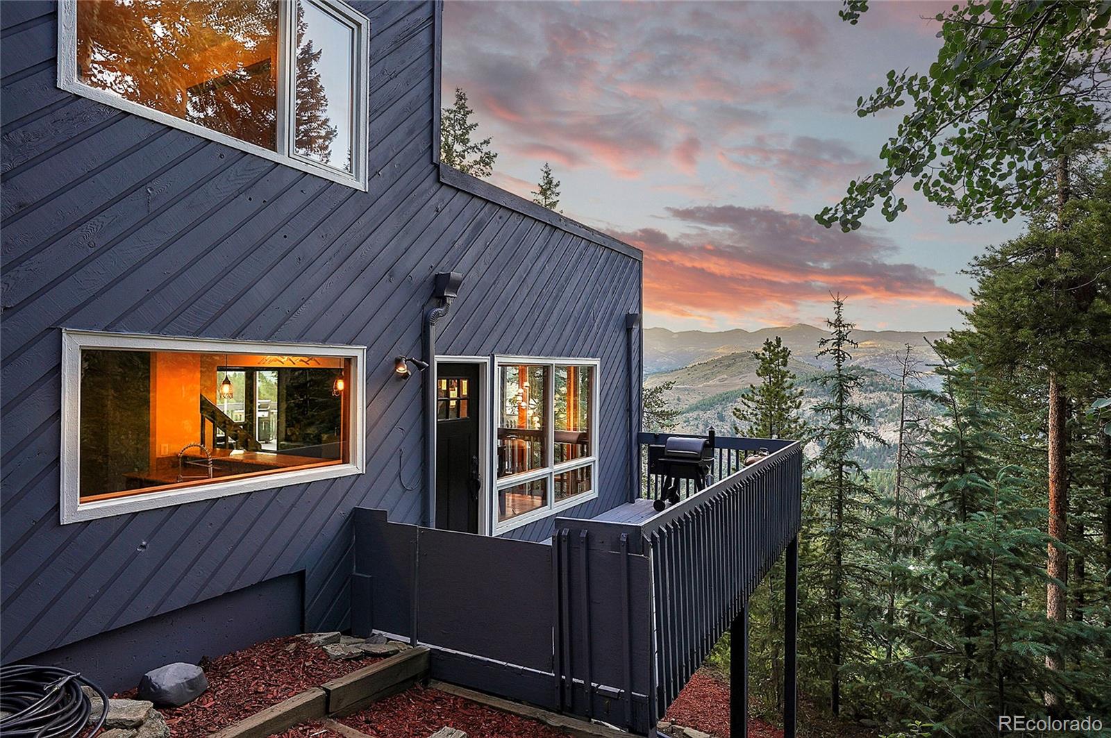 920 Saddleback Drive
