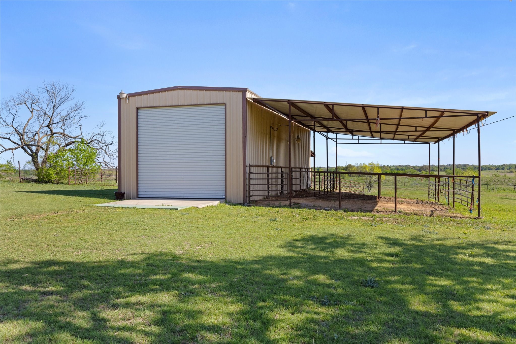 15523 W FM8