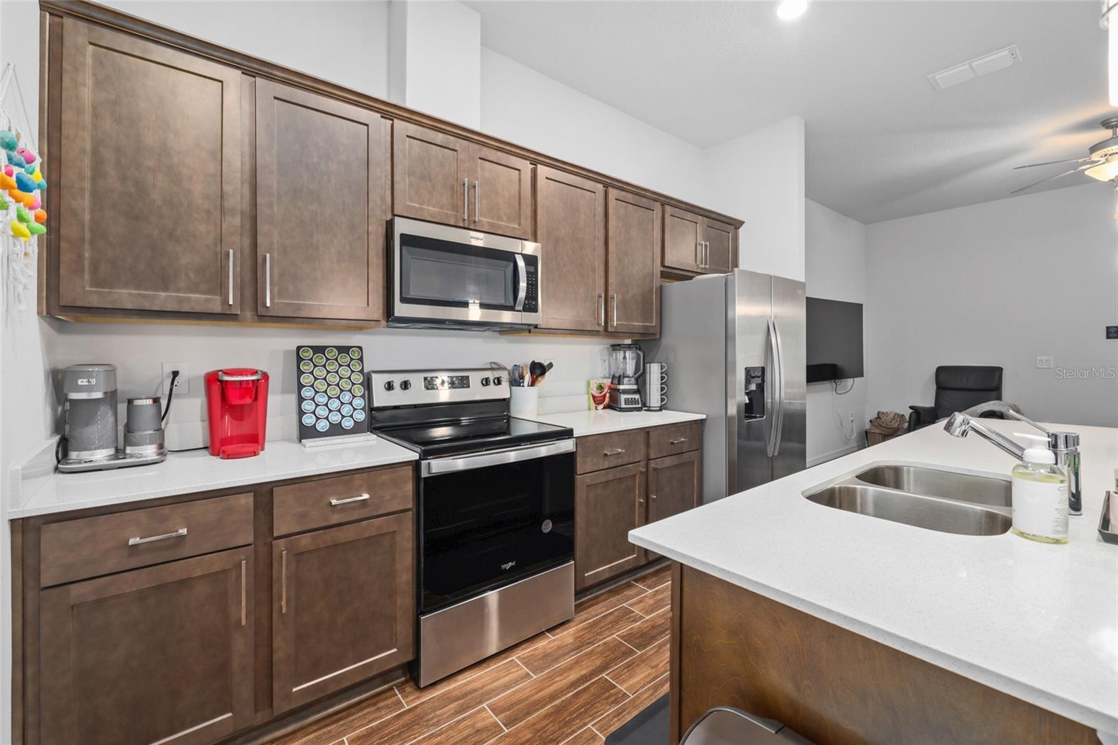 37 ULLMAN PL #A & B