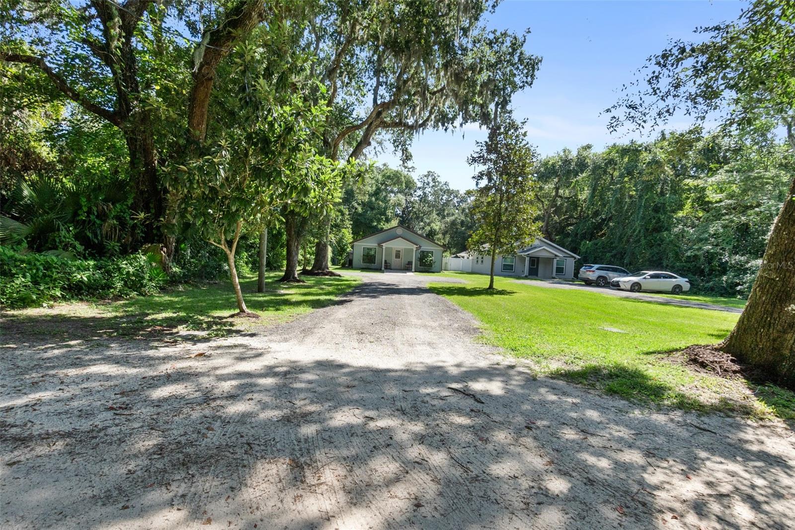 39 HERNANDEZ AVE