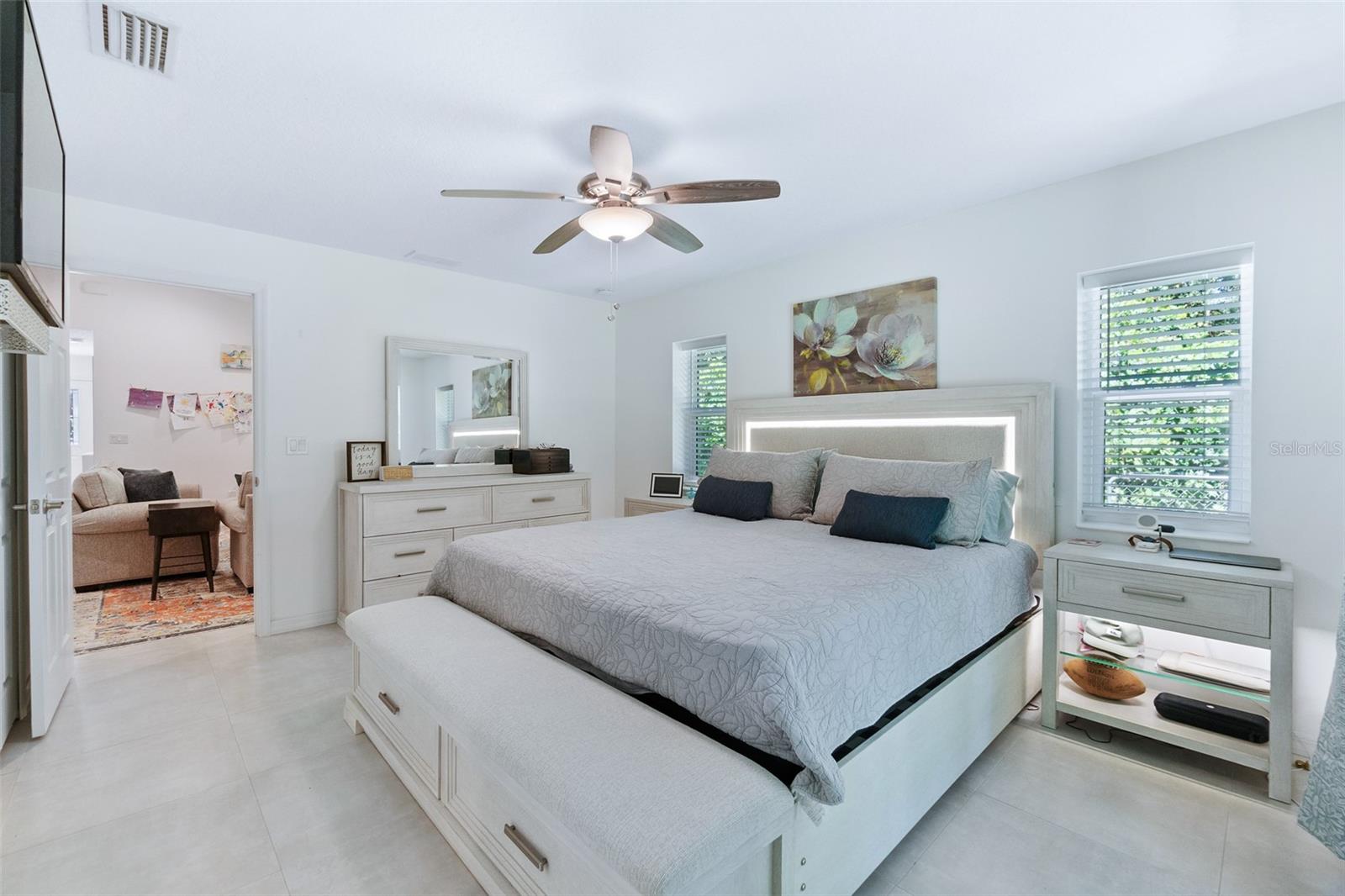 39 HERNANDEZ AVE
