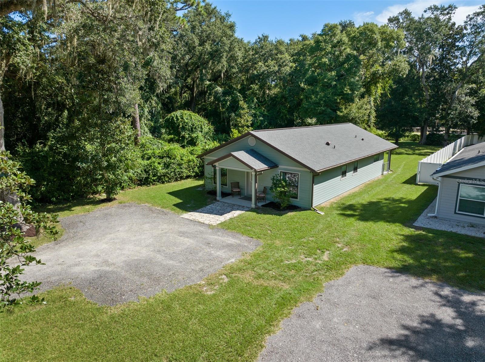 39 HERNANDEZ AVE