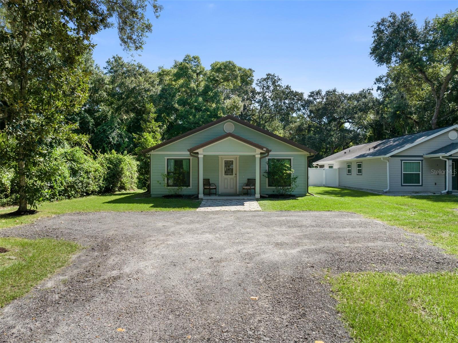 39 HERNANDEZ AVE