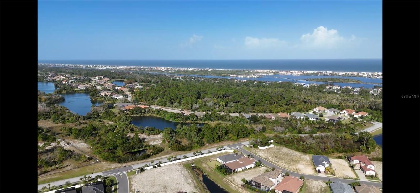 112 DEL PALMA DR
