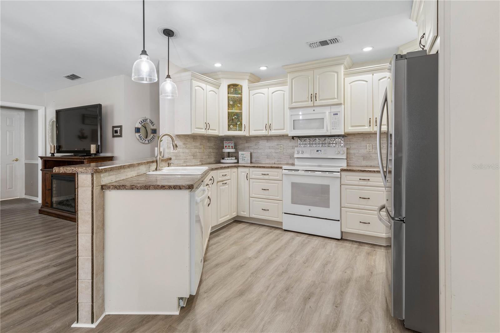 197 FRANKFORD LN