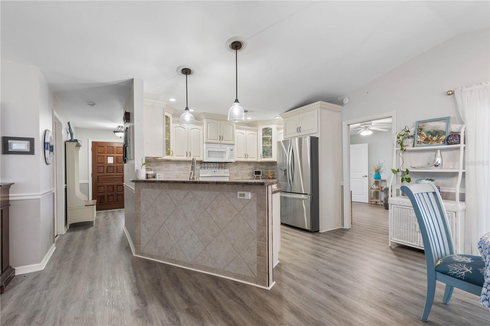 197 FRANKFORD LN