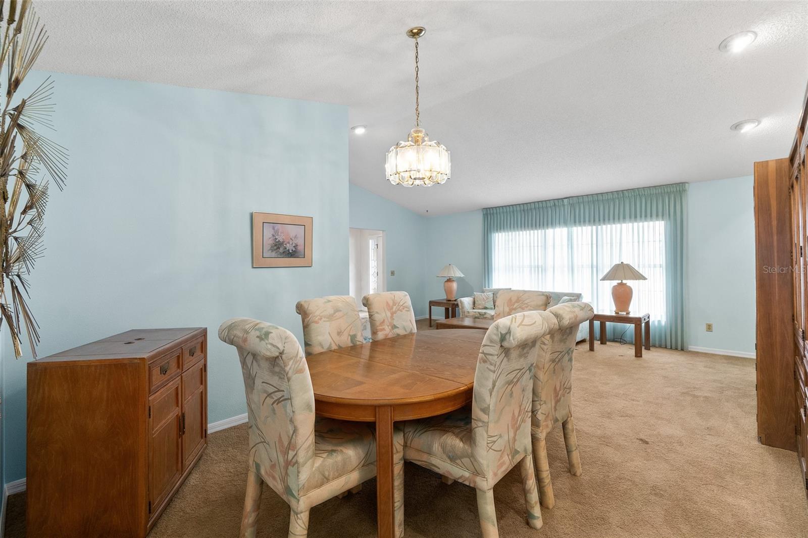 10 FLAMETREE CT