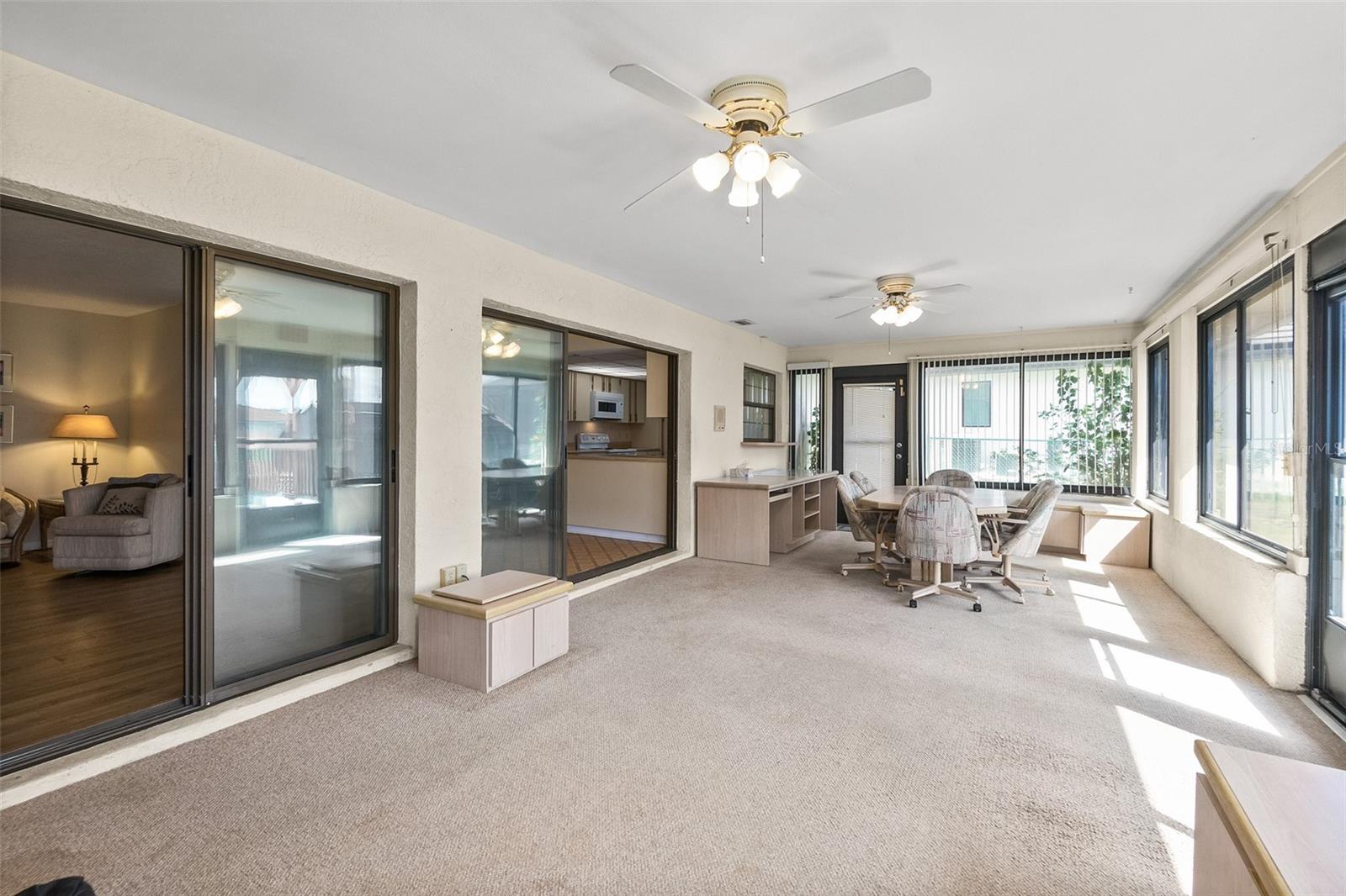 10 FLAMETREE CT