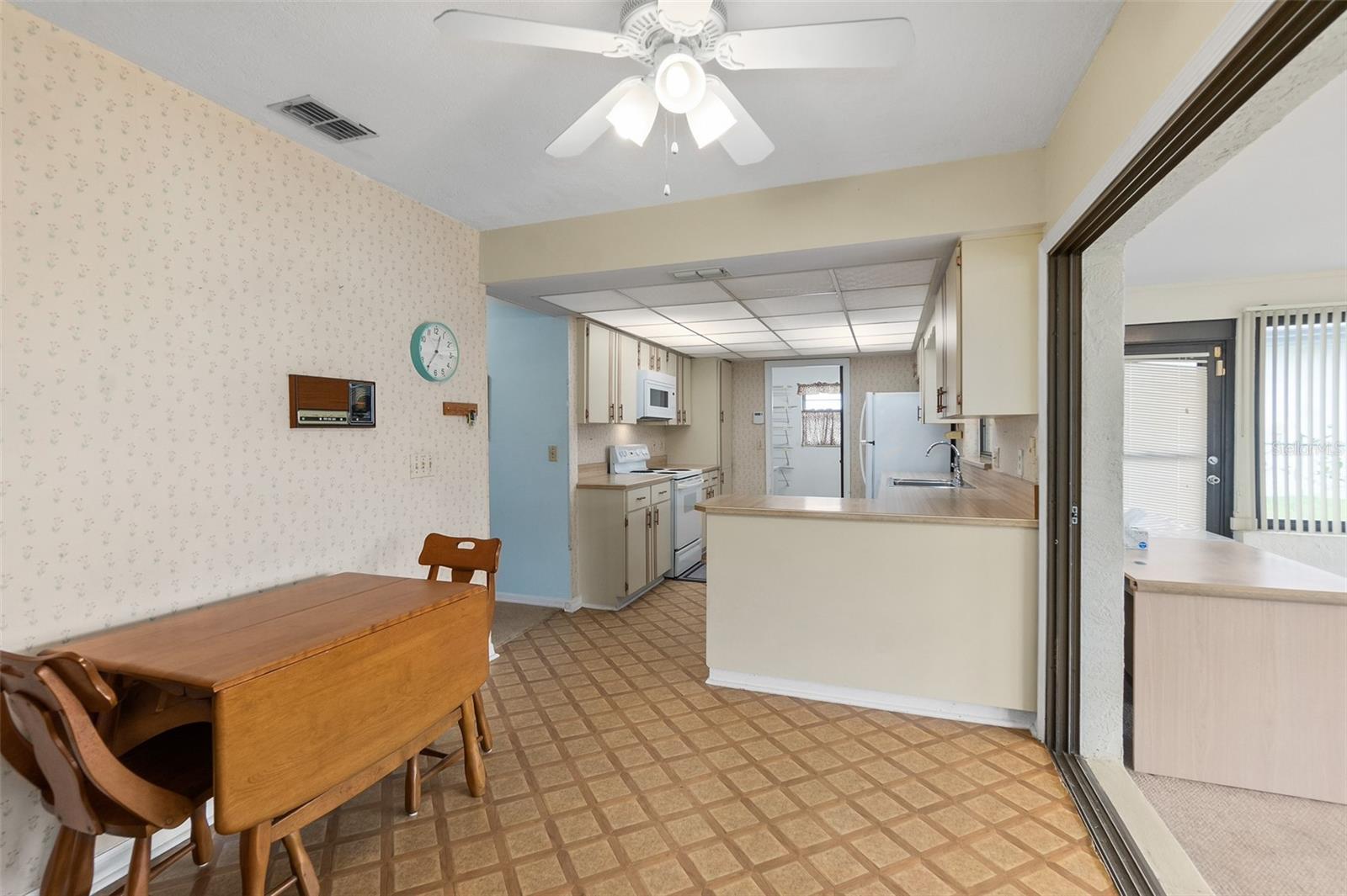 10 FLAMETREE CT