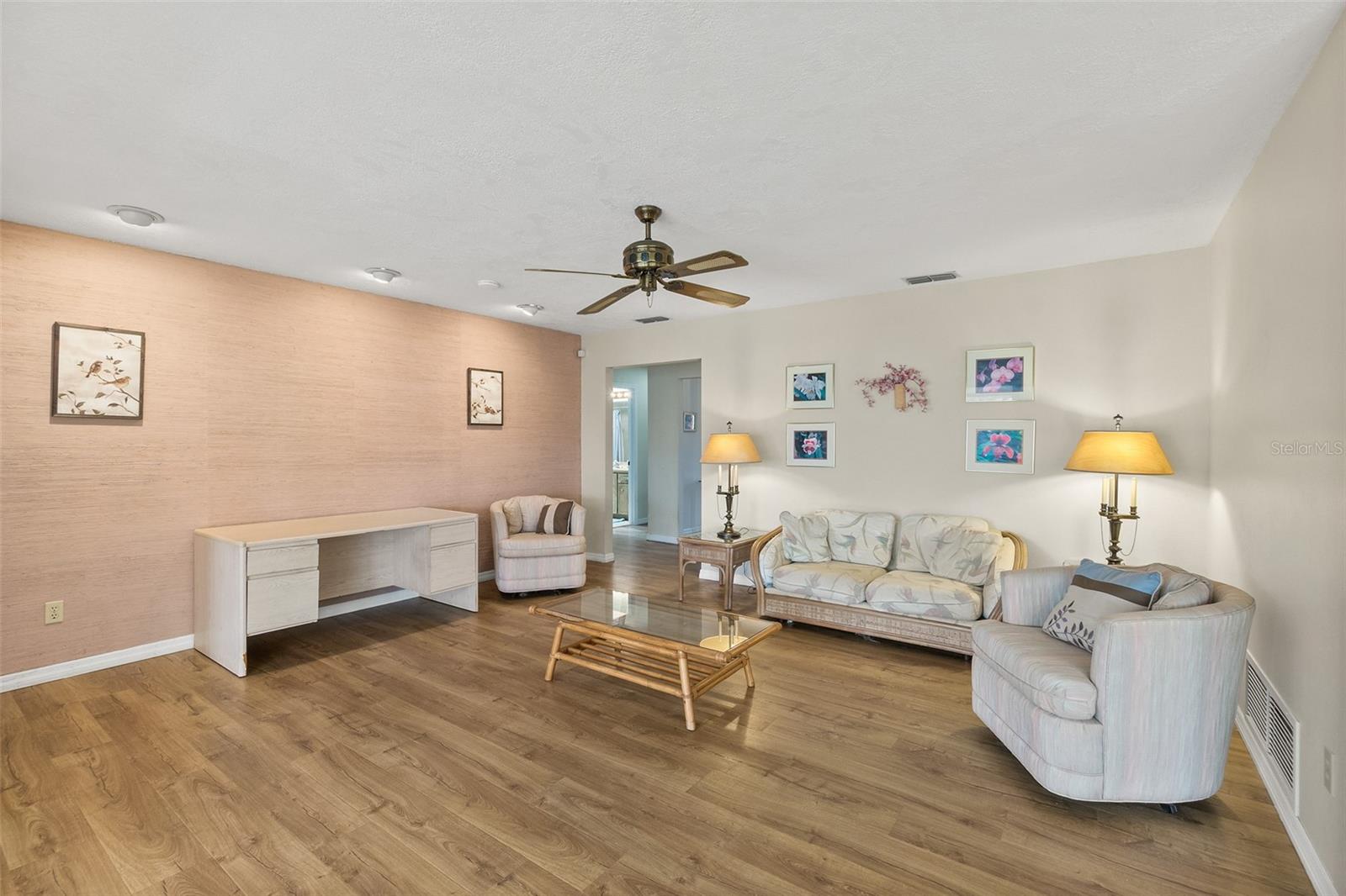 10 FLAMETREE CT