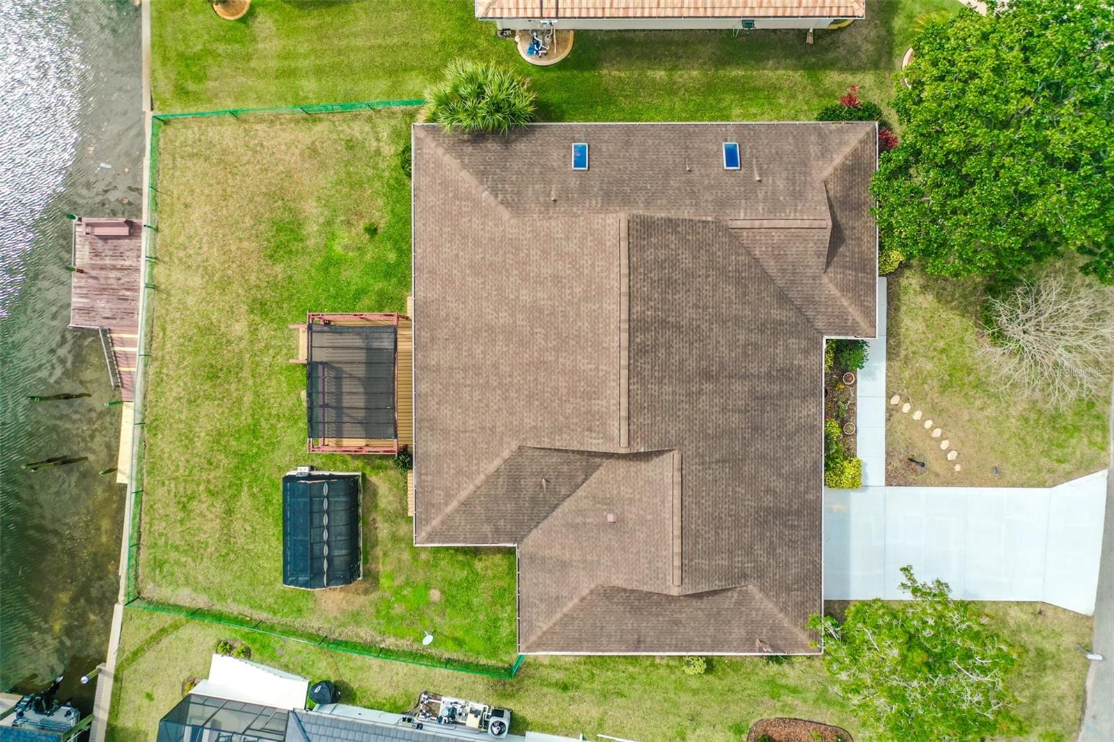 10 FLAMETREE CT