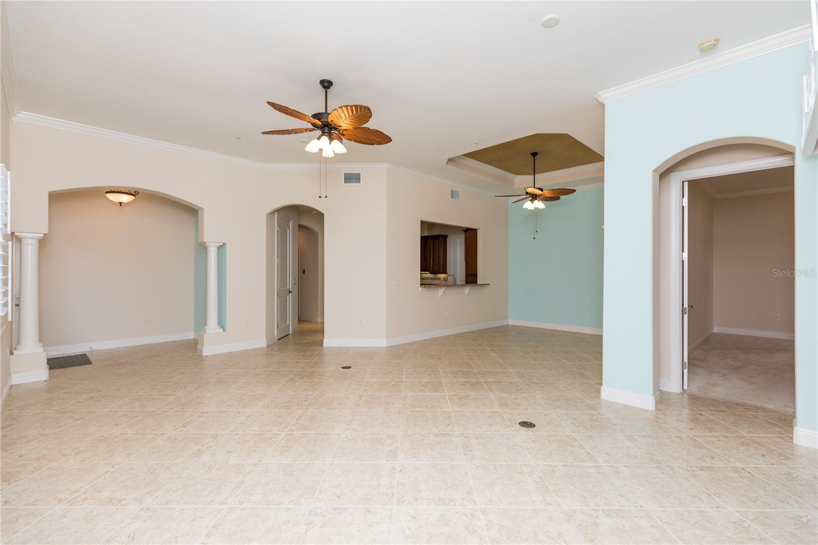 40 CASA BELLA CIR #1101