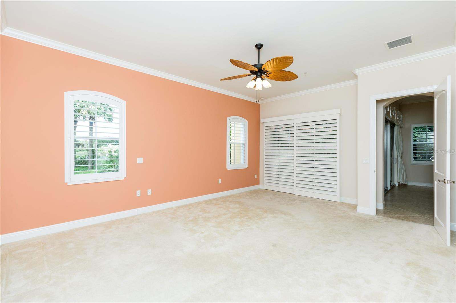 40 CASA BELLA CIR #1101