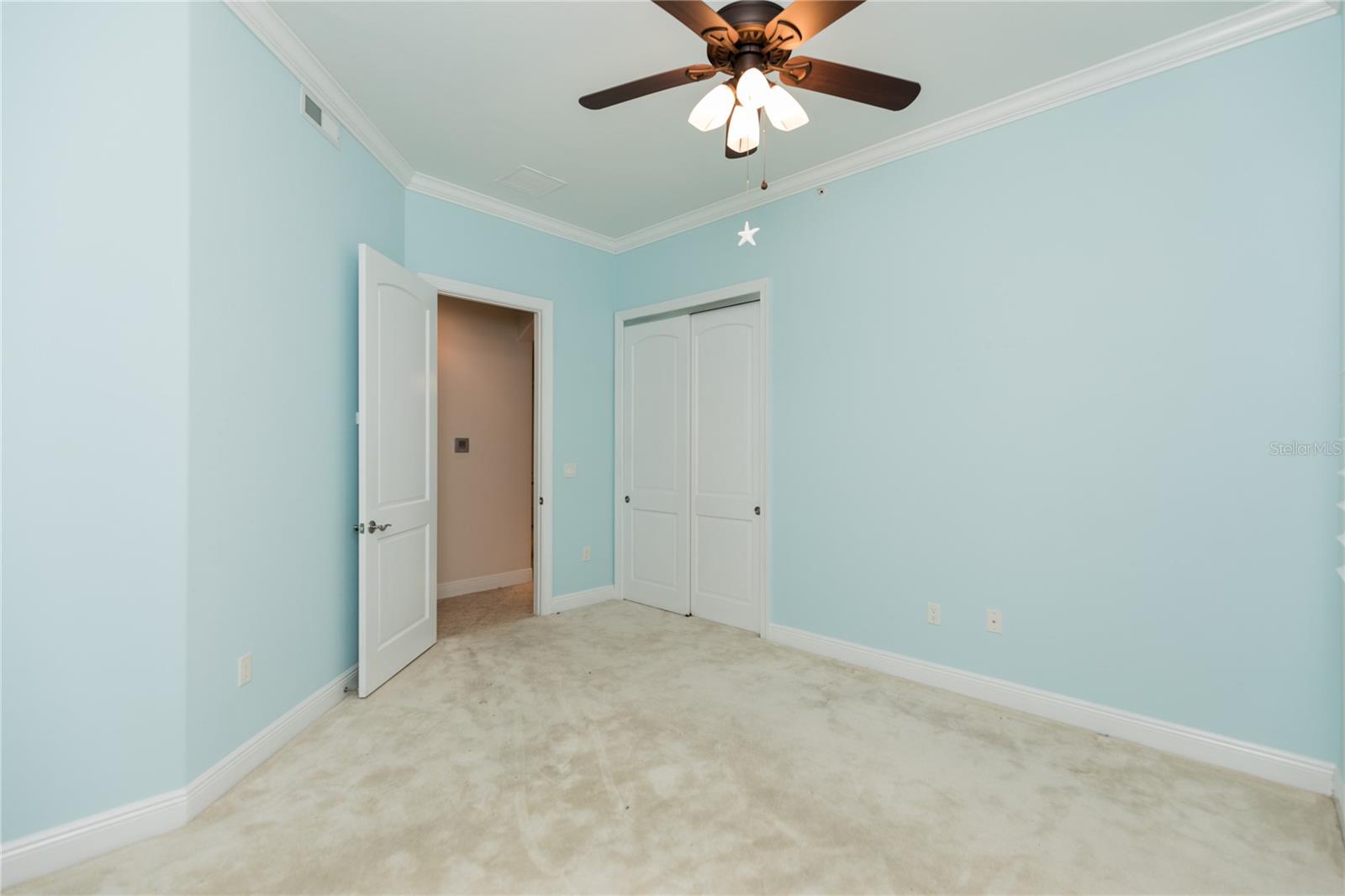 40 CASA BELLA CIR #1101