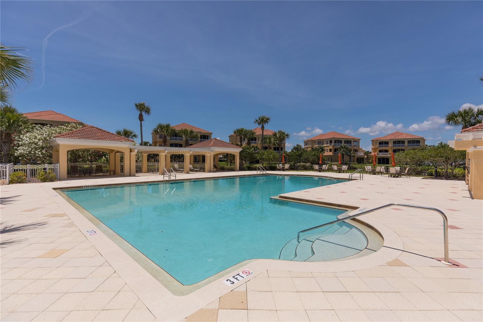 40 CASA BELLA CIR #1101