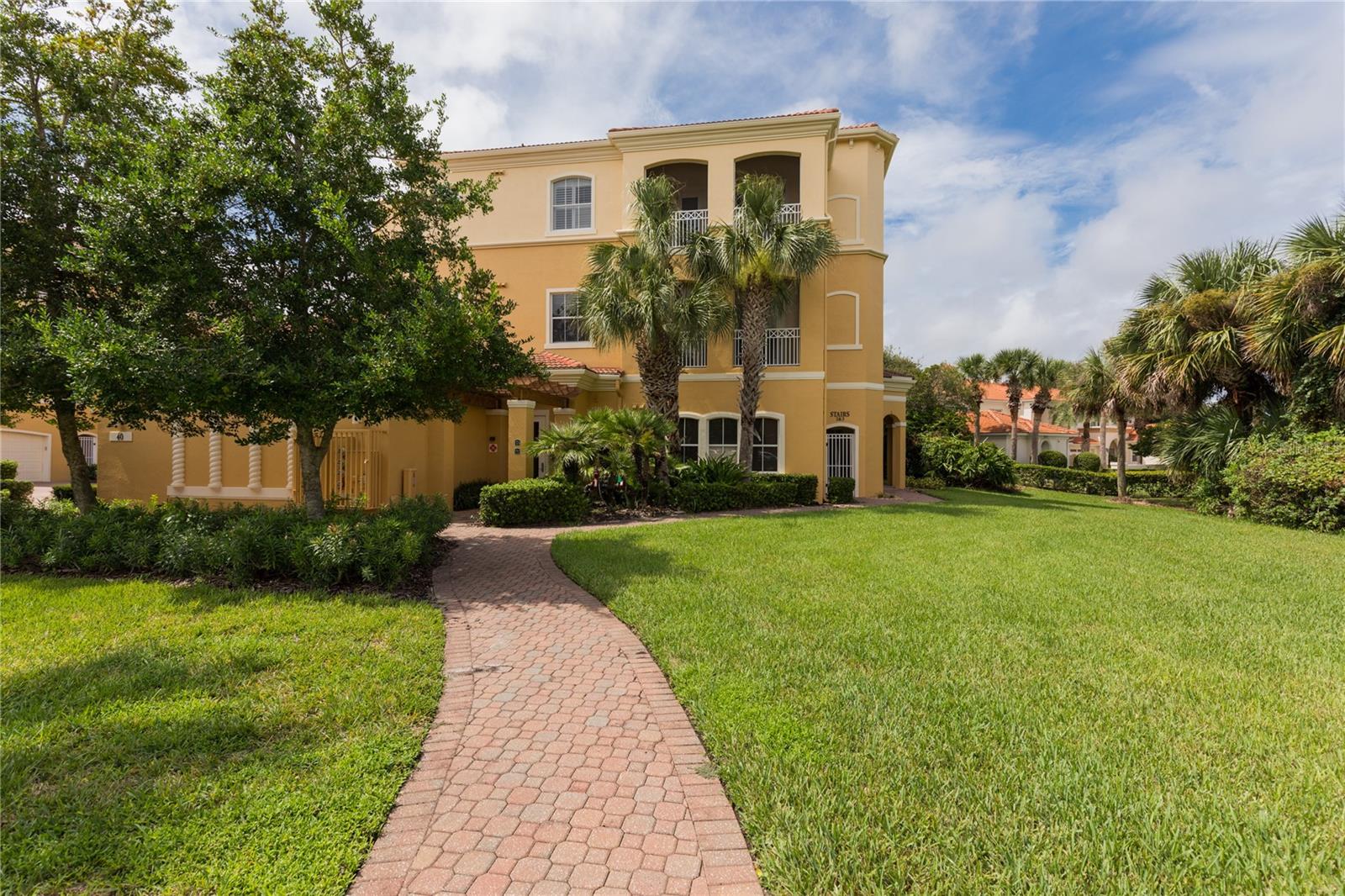 40 CASA BELLA CIR #1101