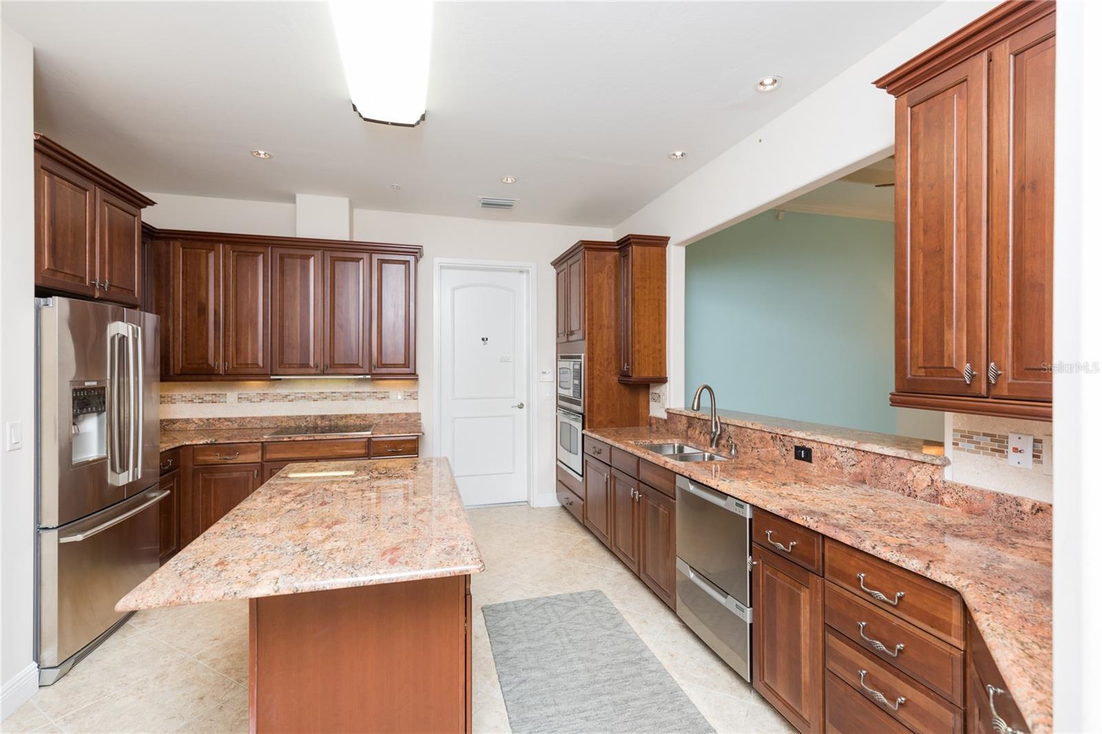 40 CASA BELLA CIR #1101