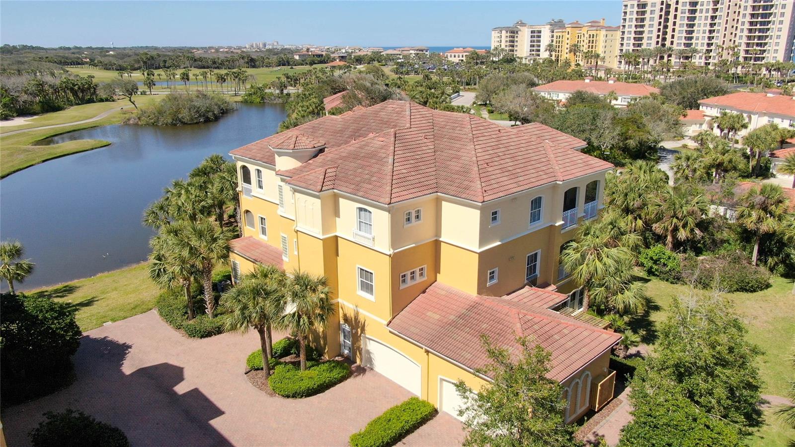 40 CASA BELLA CIR #1102