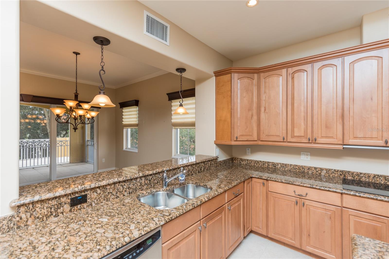 40 CASA BELLA CIR #1102