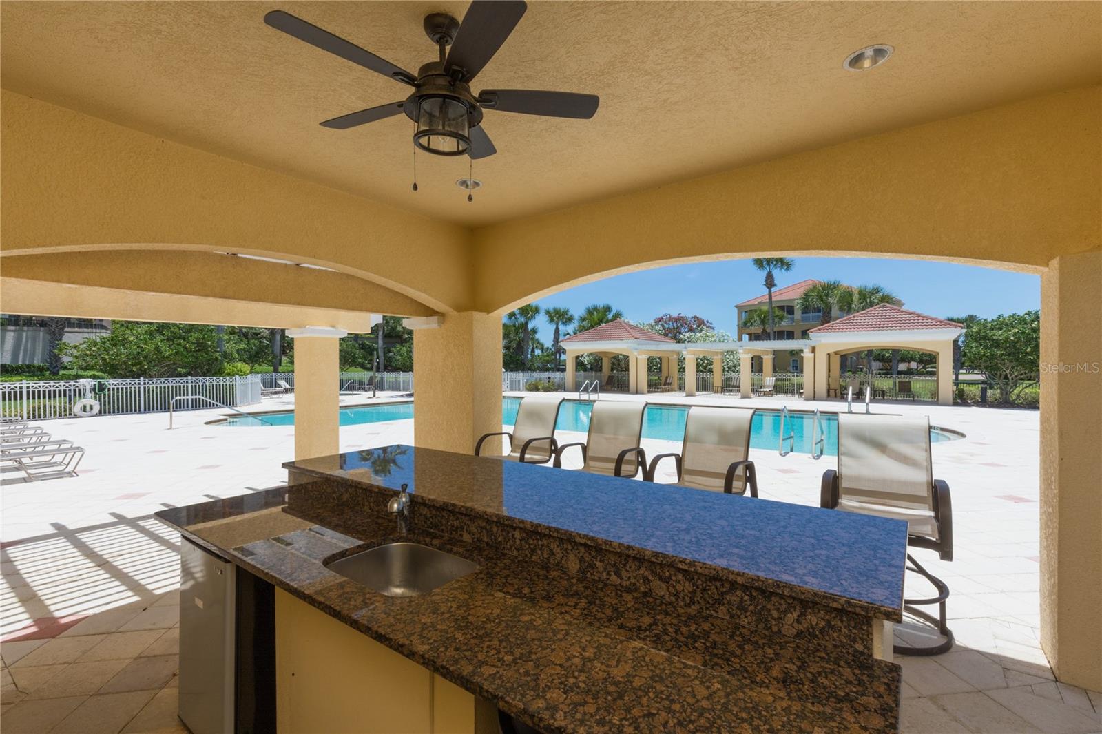 40 CASA BELLA CIR #1102