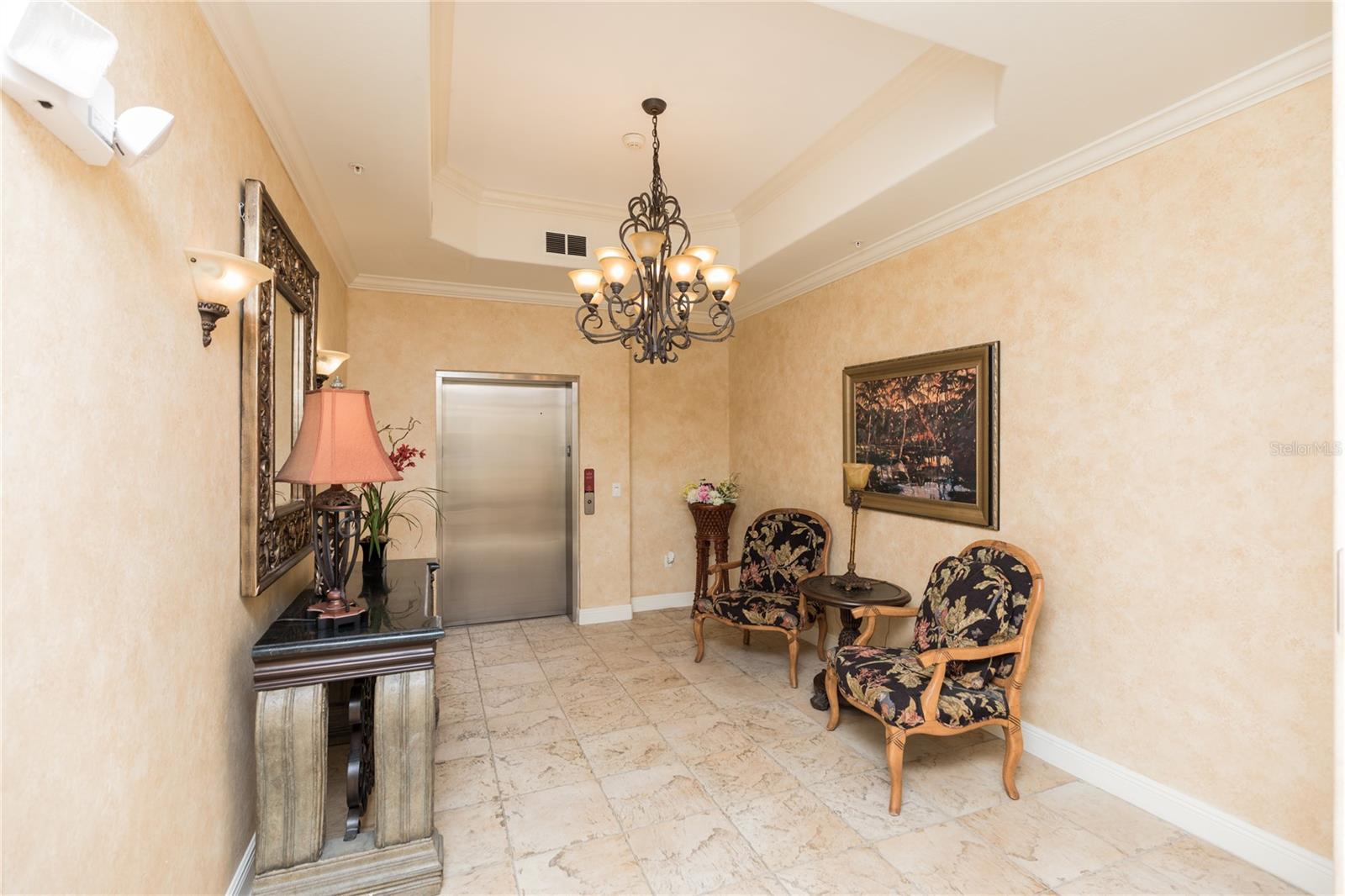 40 CASA BELLA CIR #1102
