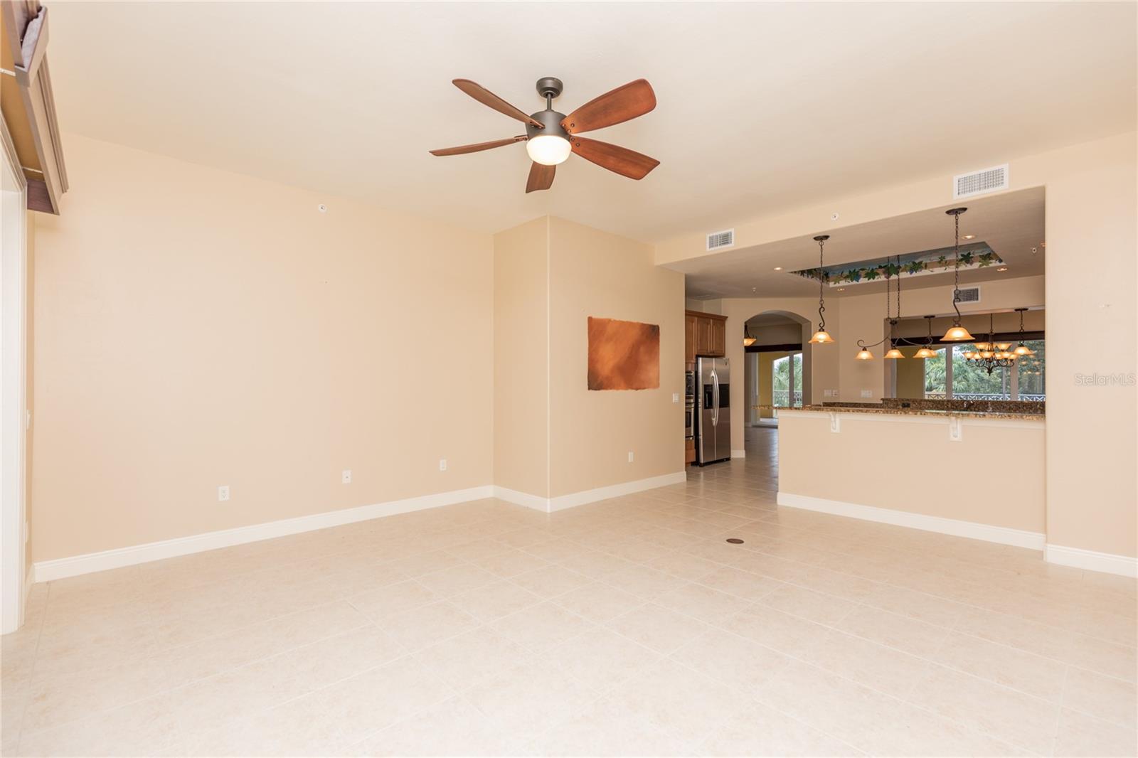 40 CASA BELLA CIR #1102