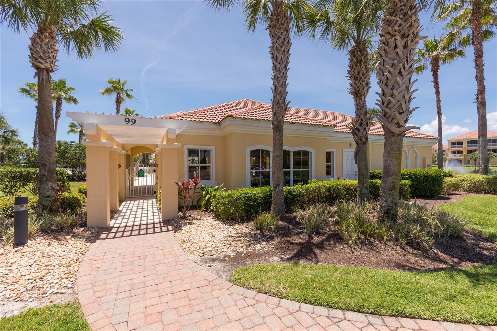 40 CASA BELLA CIR #1102