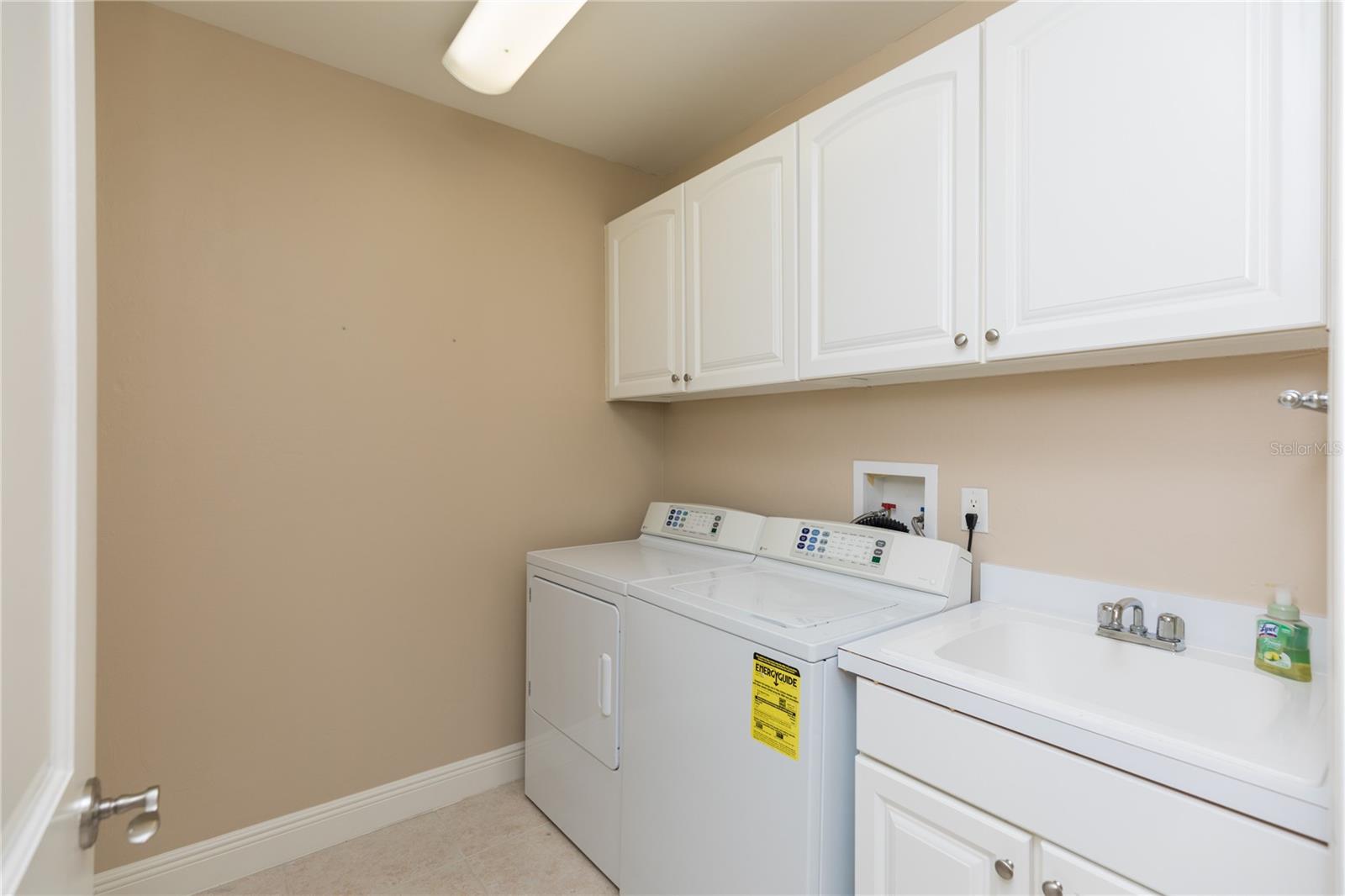 40 CASA BELLA CIR #1102