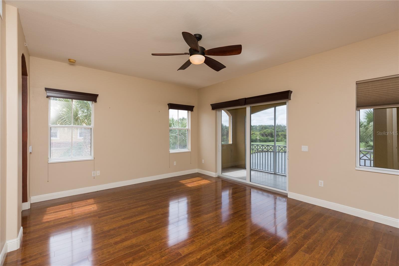 40 CASA BELLA CIR #1102