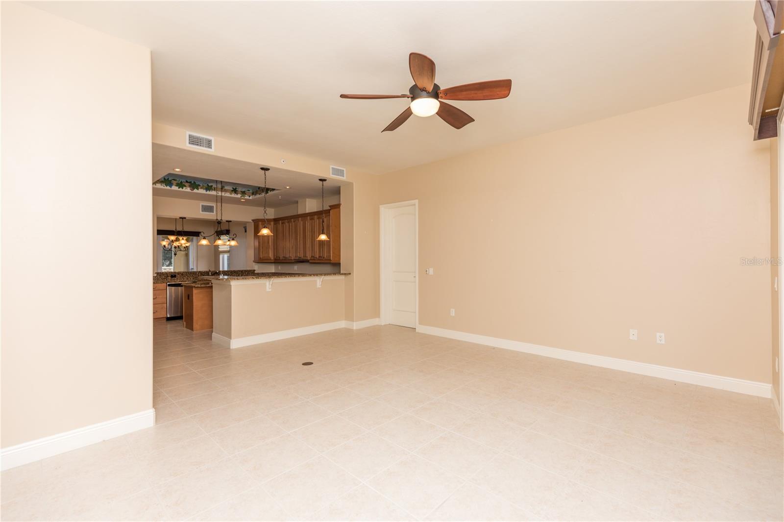 40 CASA BELLA CIR #1102