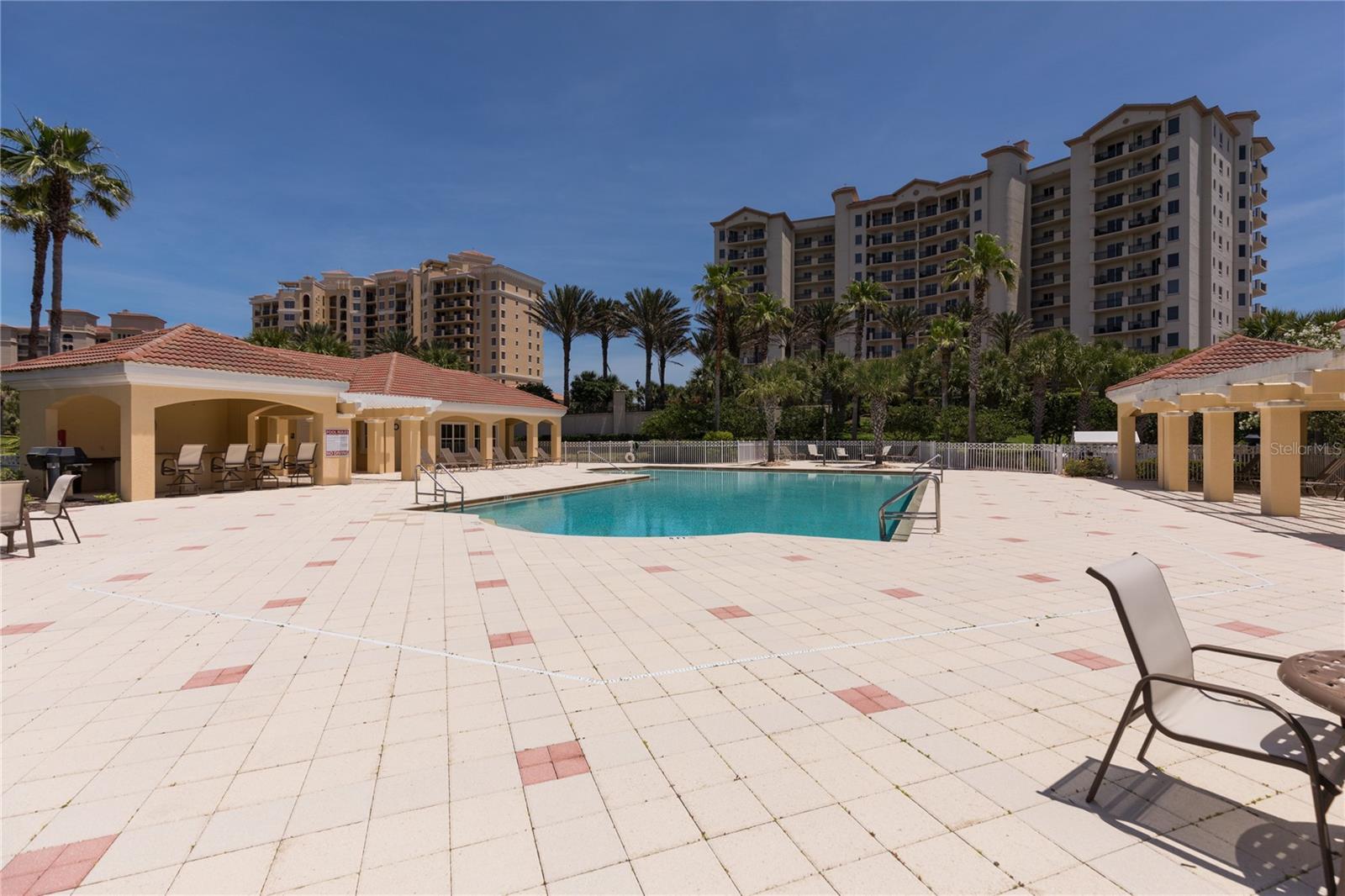 40 CASA BELLA CIR #1102