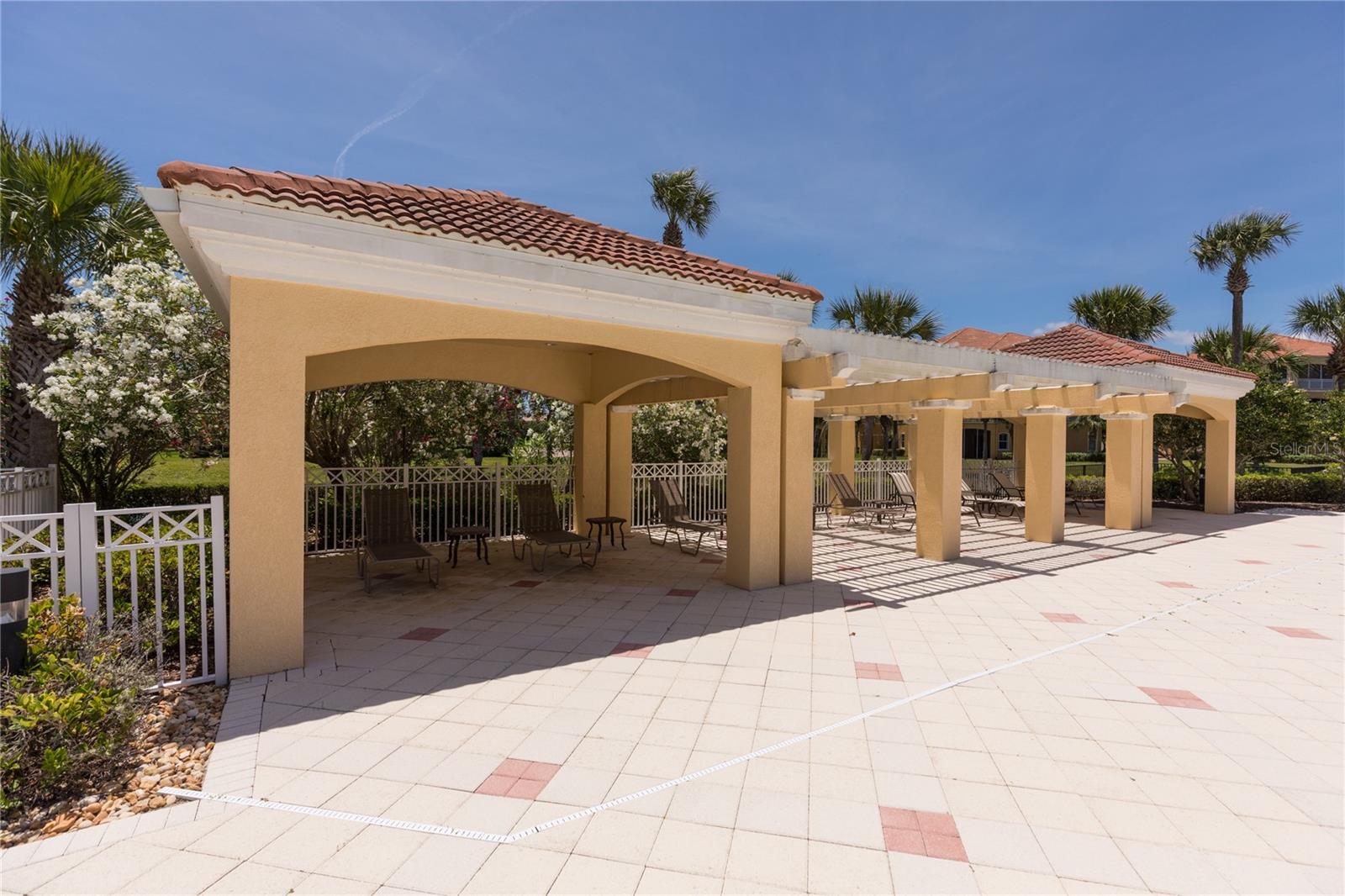 40 CASA BELLA CIR #1102