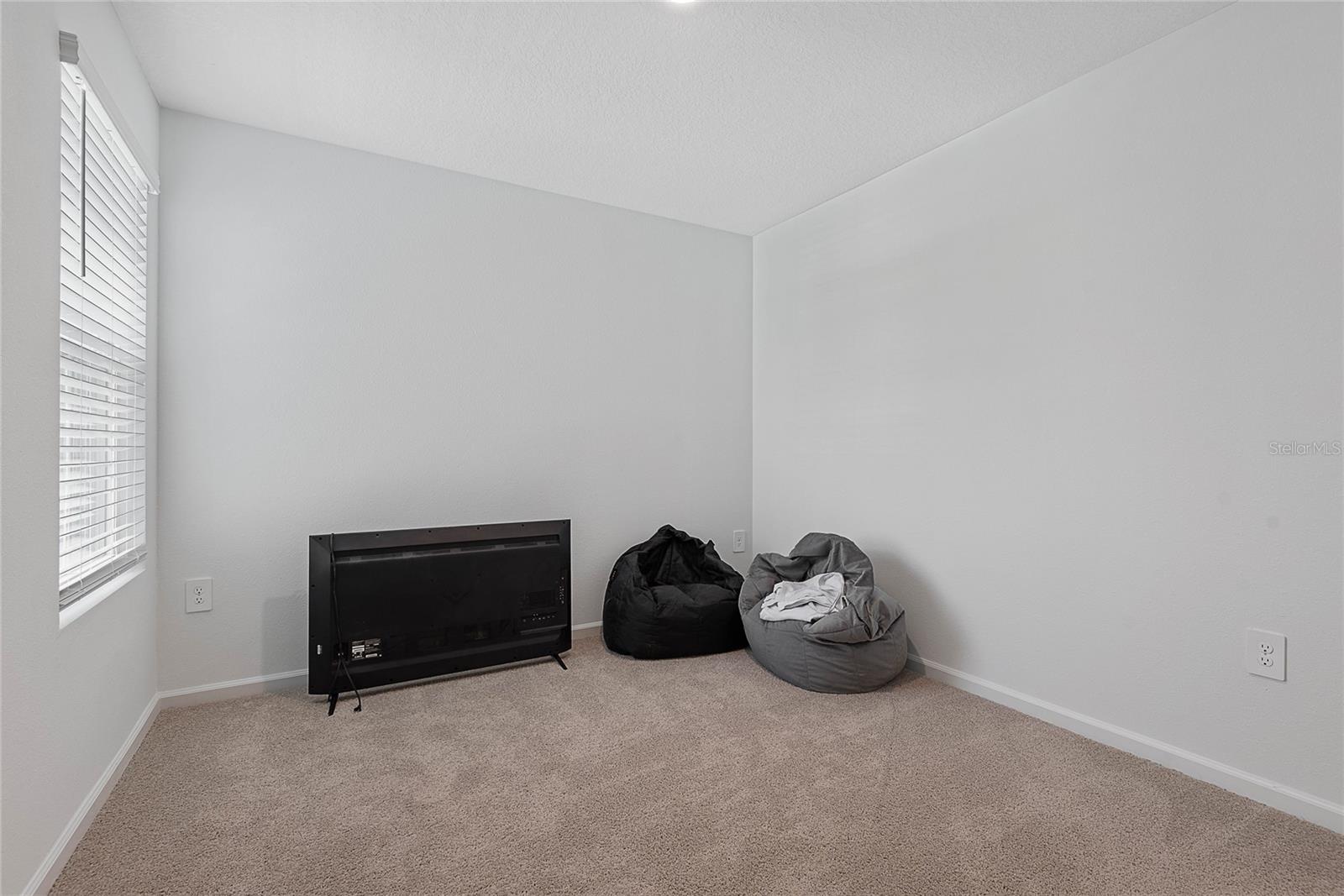 309 REDBUD RD