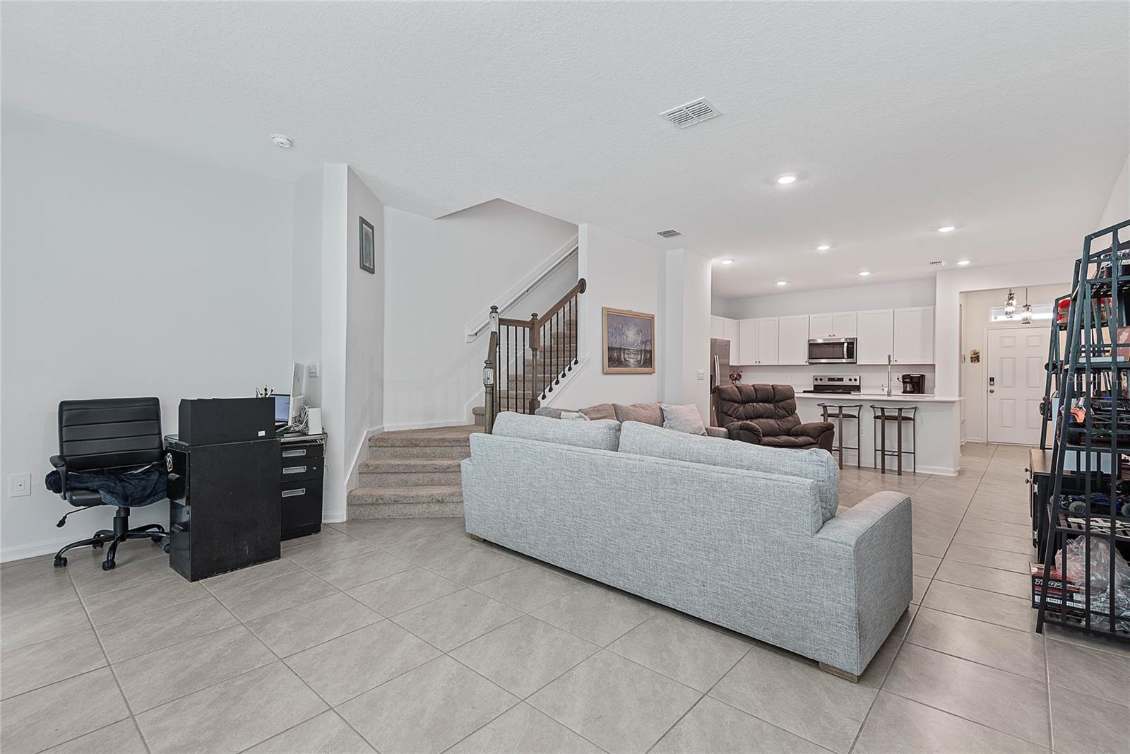 309 REDBUD RD