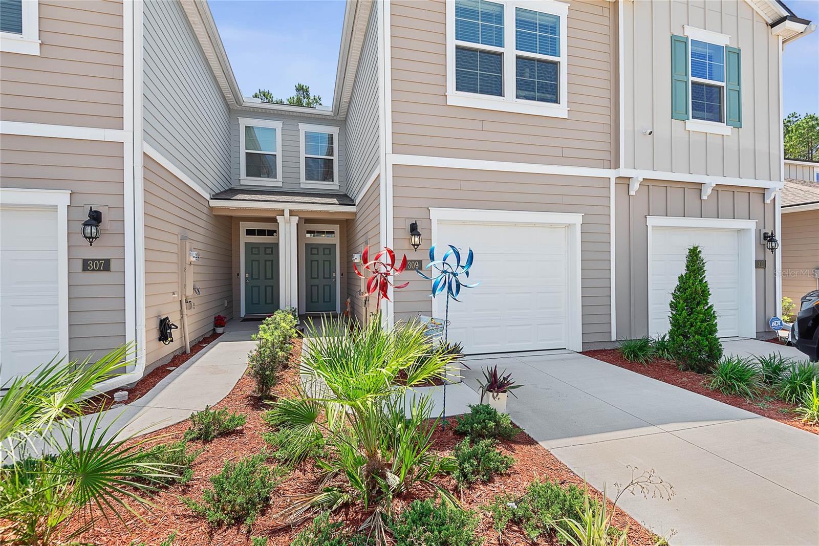 309 REDBUD RD