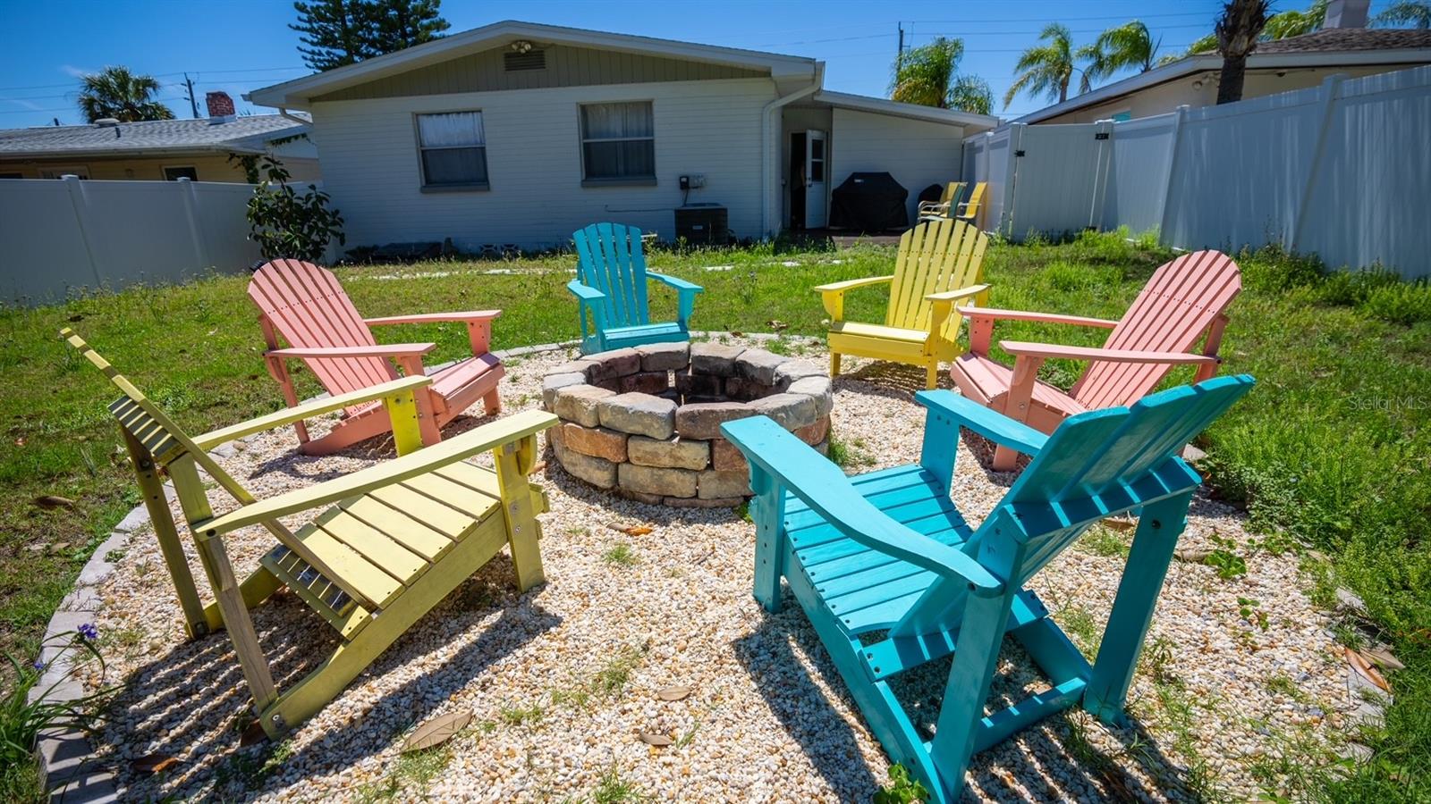 321 SEAVIEW AVE