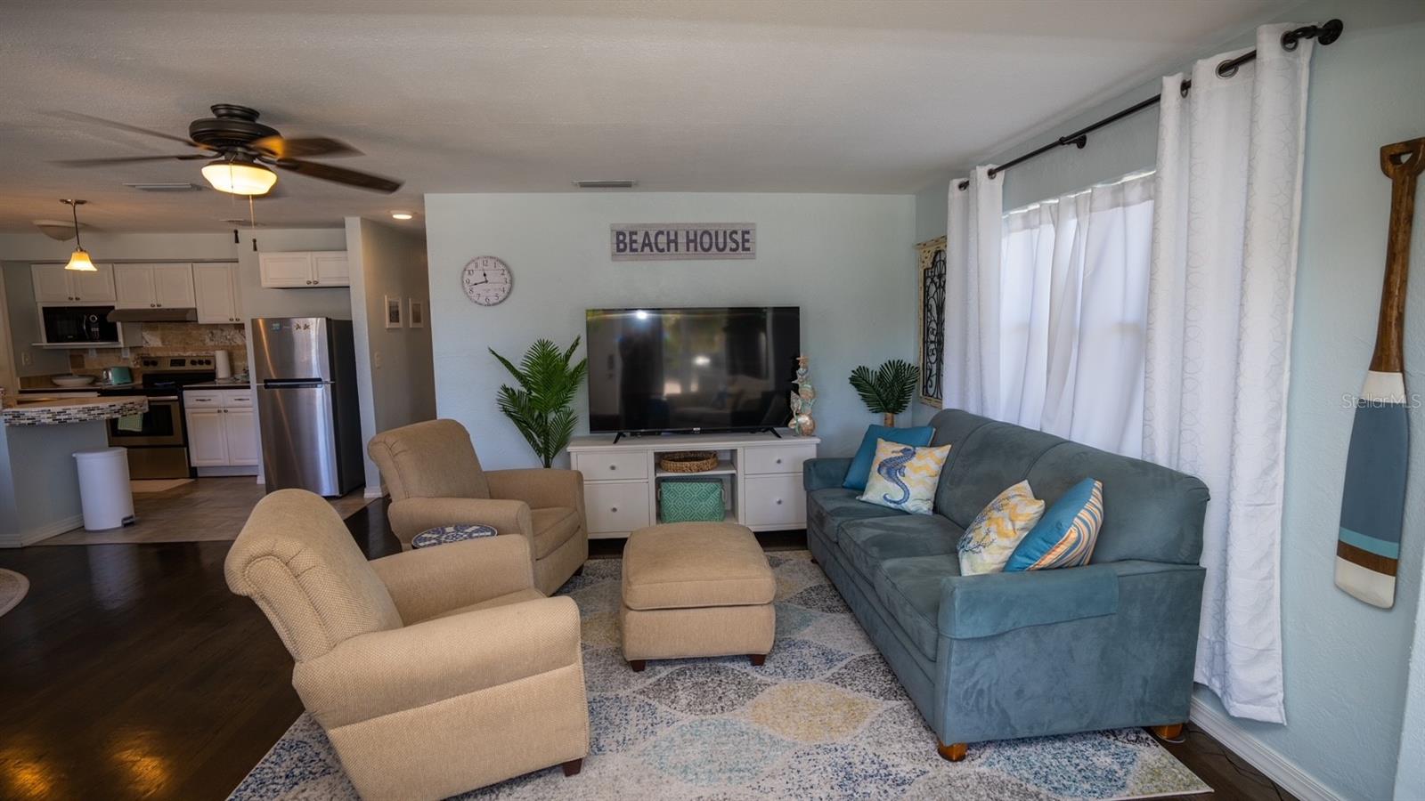 321 SEAVIEW AVE