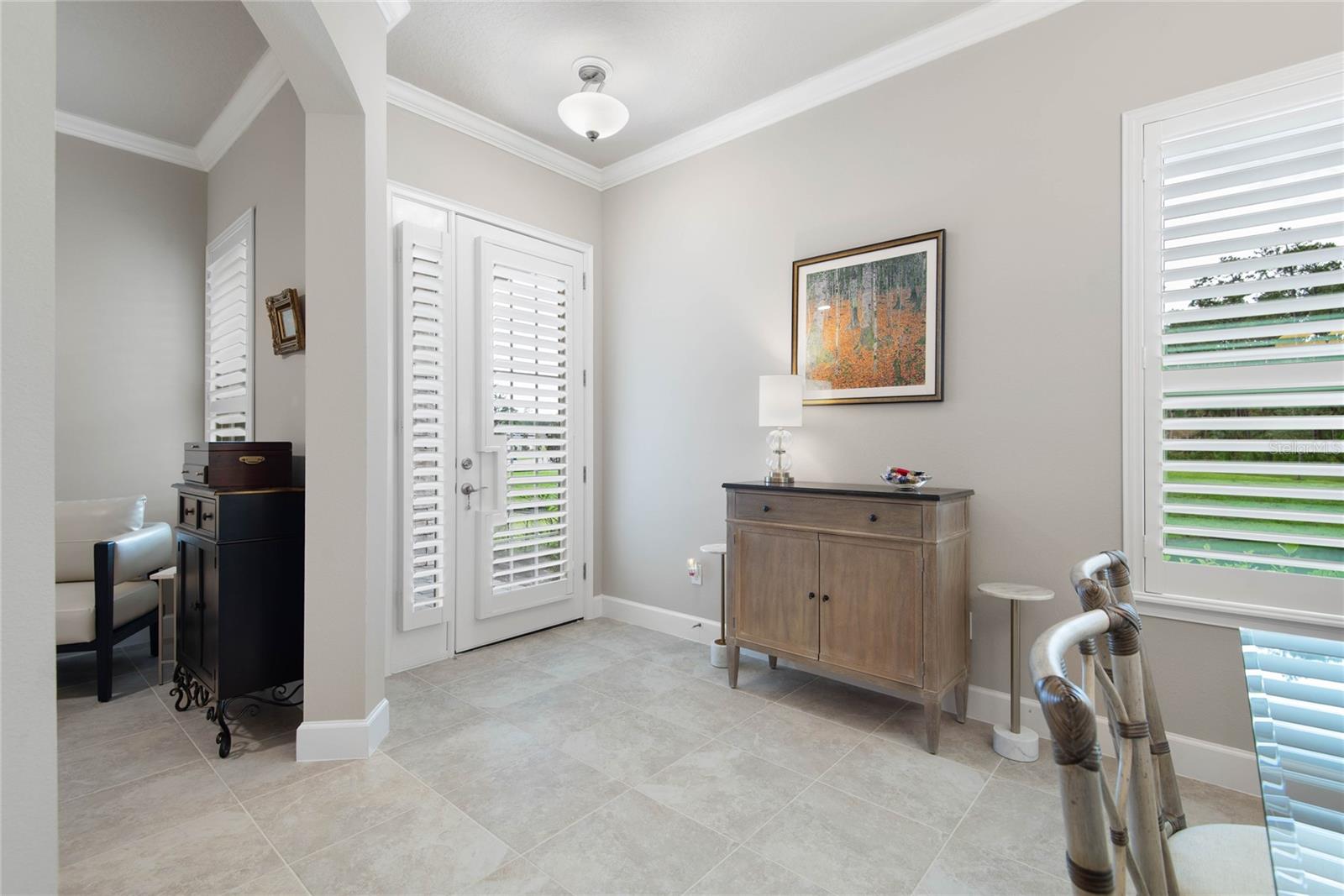 68 LONGRIDGE LN