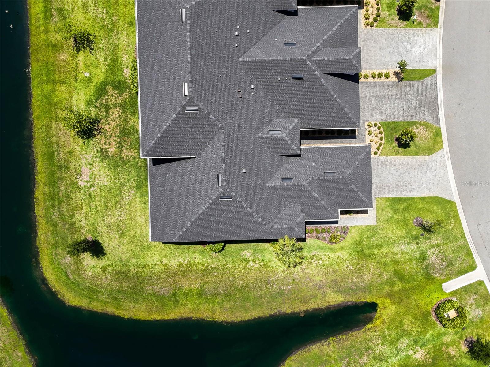 68 LONGRIDGE LN