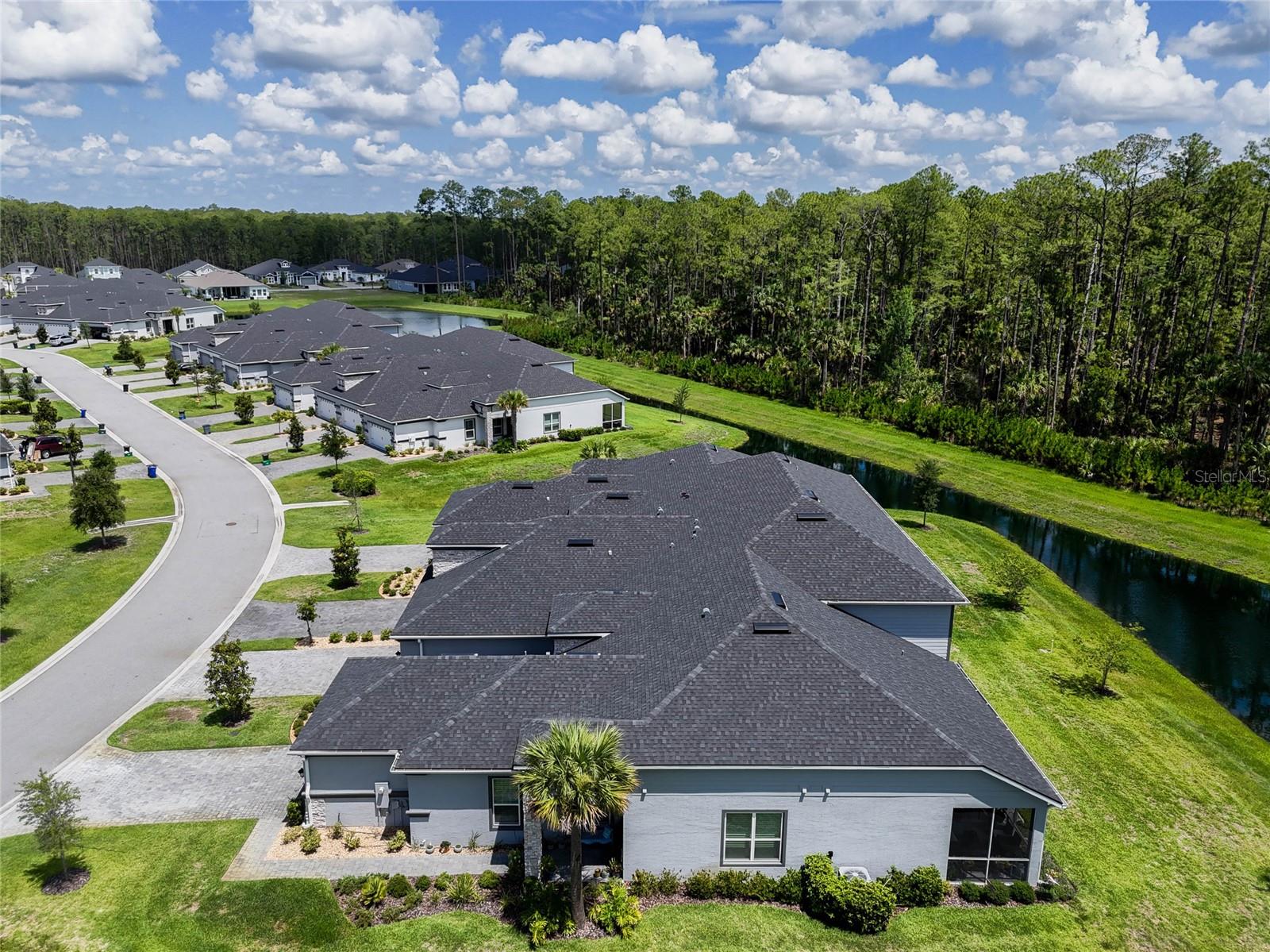 68 LONGRIDGE LN