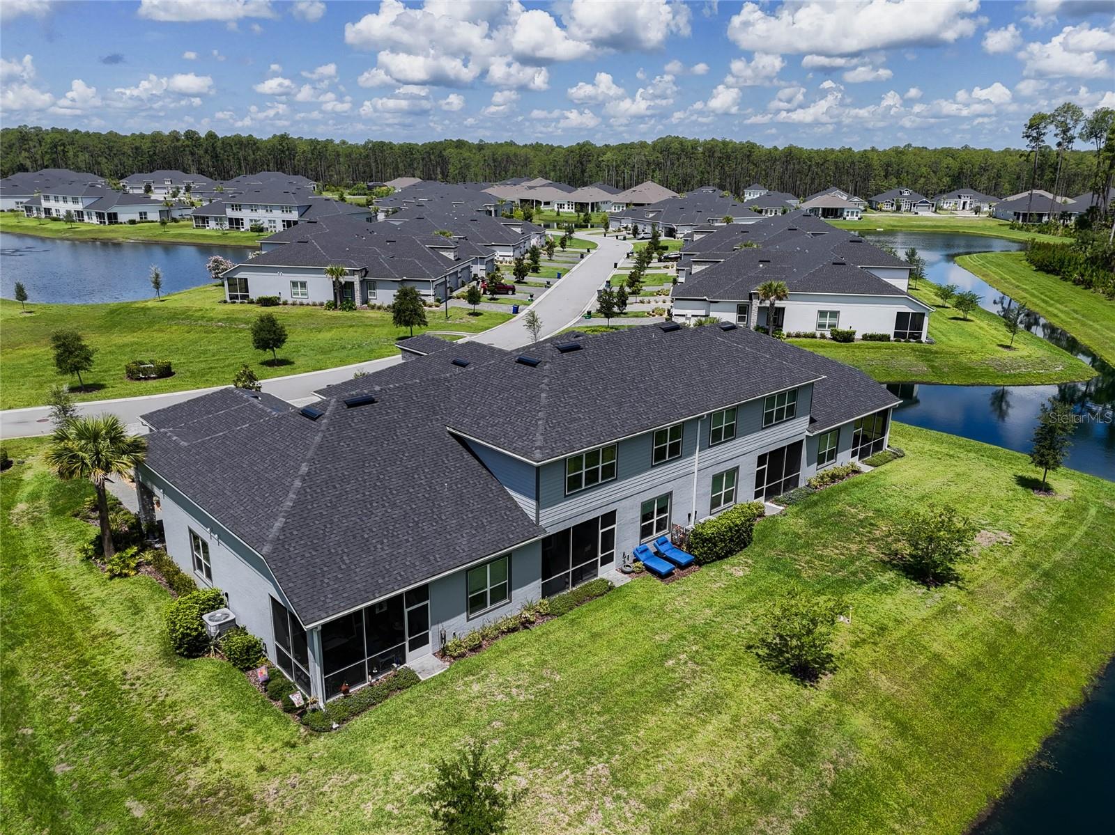 68 LONGRIDGE LN