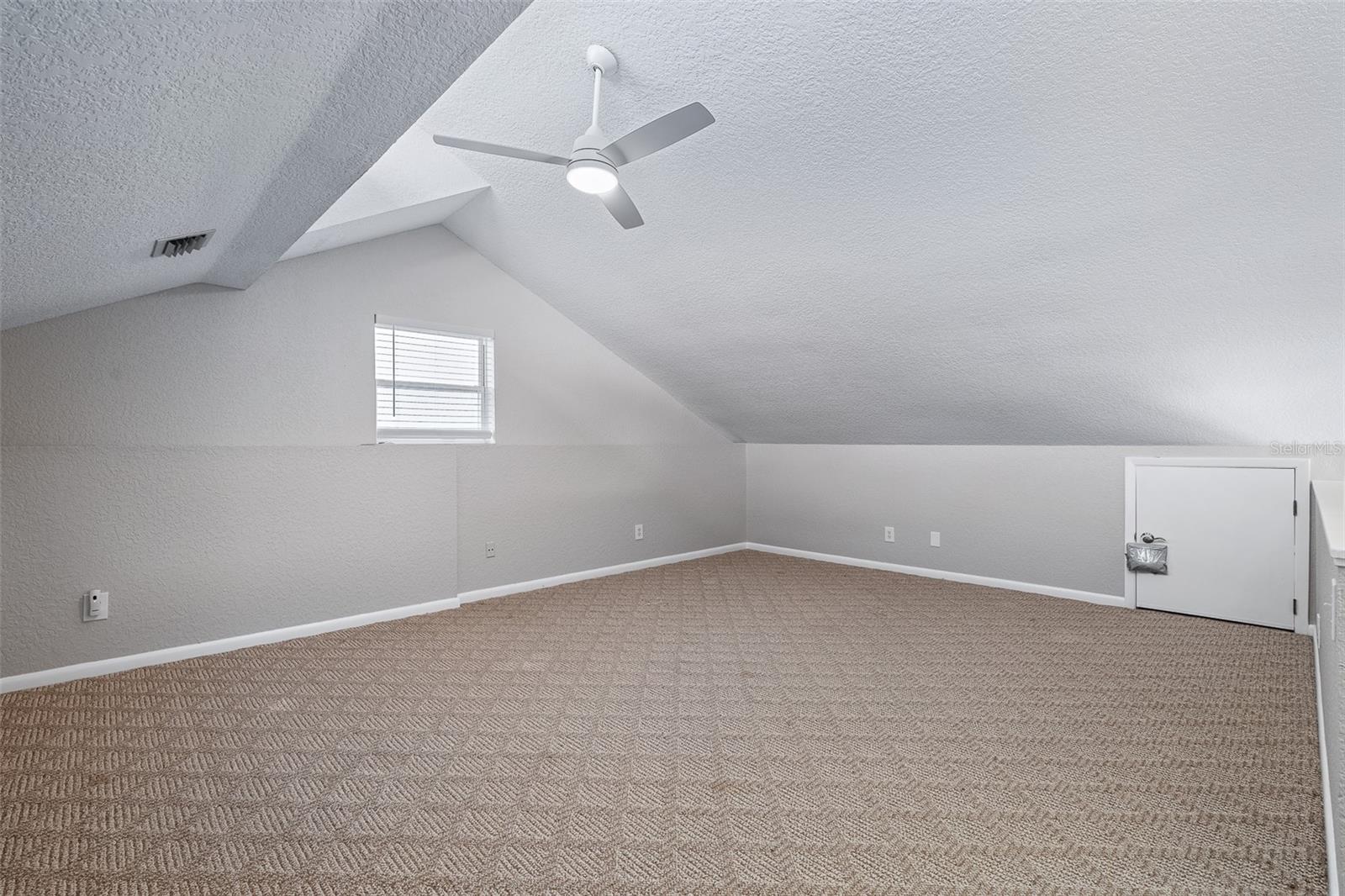 1115 N CENTRAL AVE