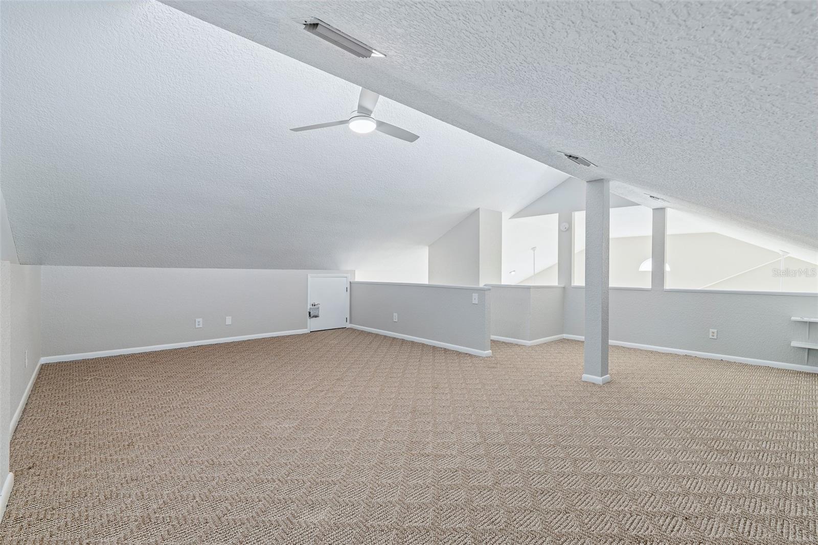1115 N CENTRAL AVE