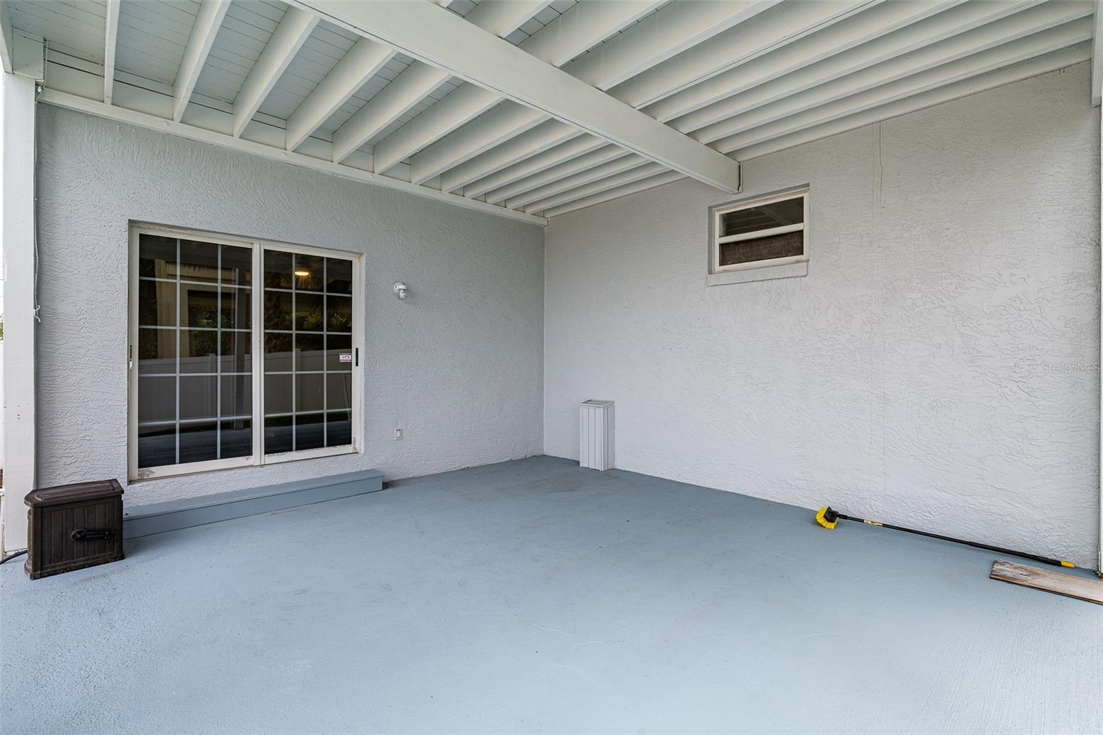 1115 N CENTRAL AVE