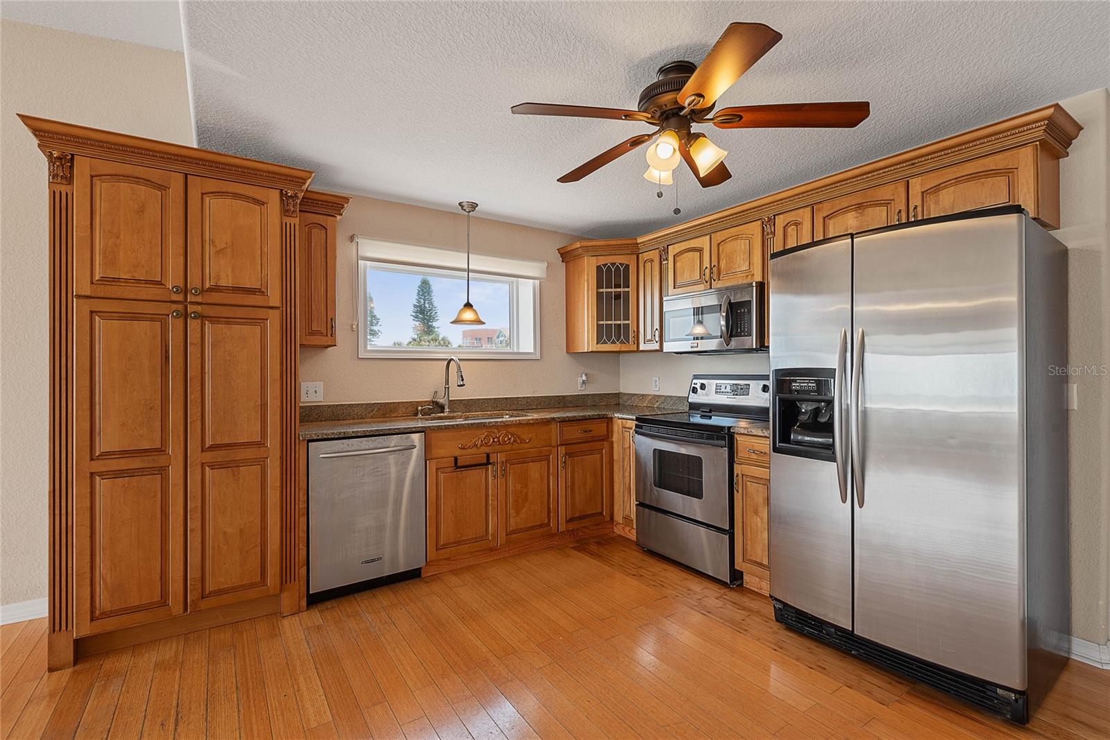 1244 S OCEAN SHORE BLVD