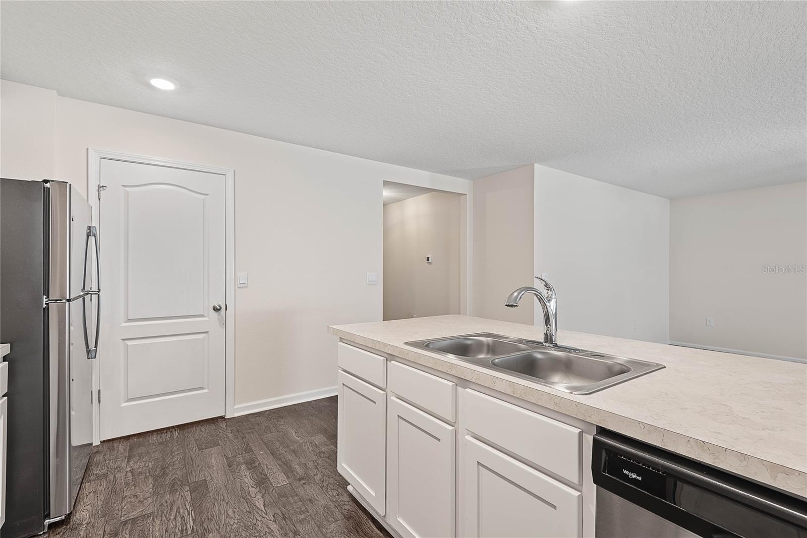 657 GRAND RESERVE DR